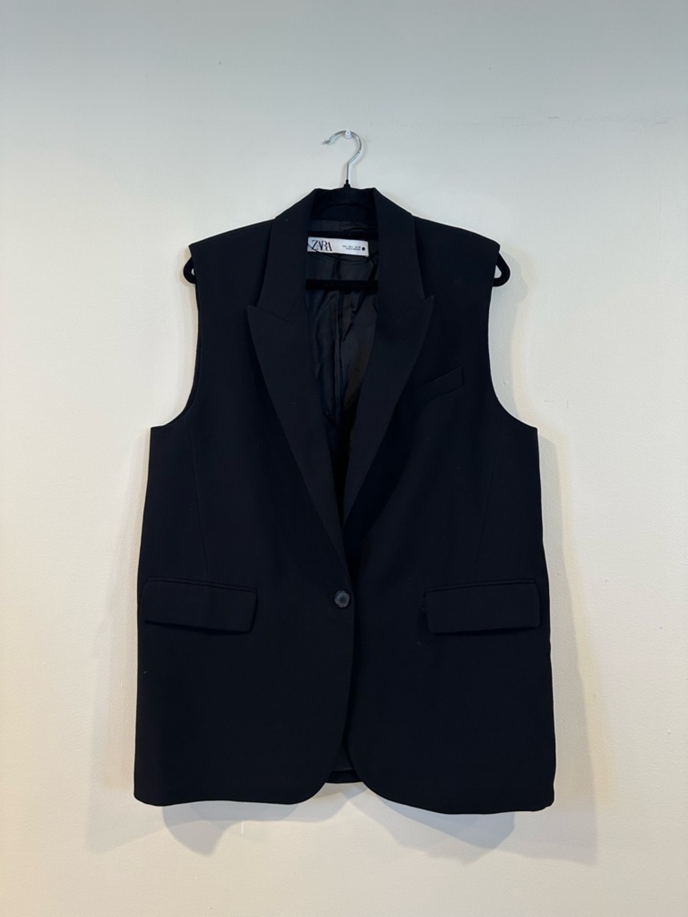 Zara Black Sleeveless Blazer Vest with Lapels